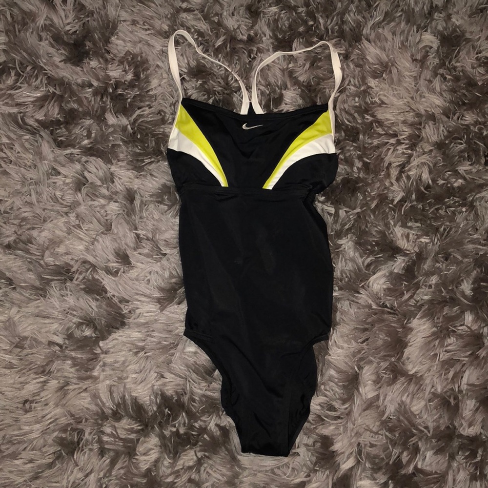 Nike One-Piece Swimsuit Women’s